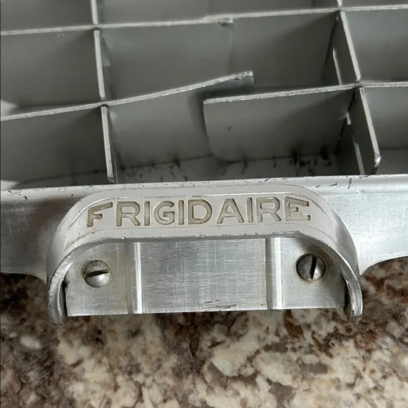 Vintage Frigidaire Double Lever Ice Cube Tray 11 x 8 Inches - Picture 2 of 6